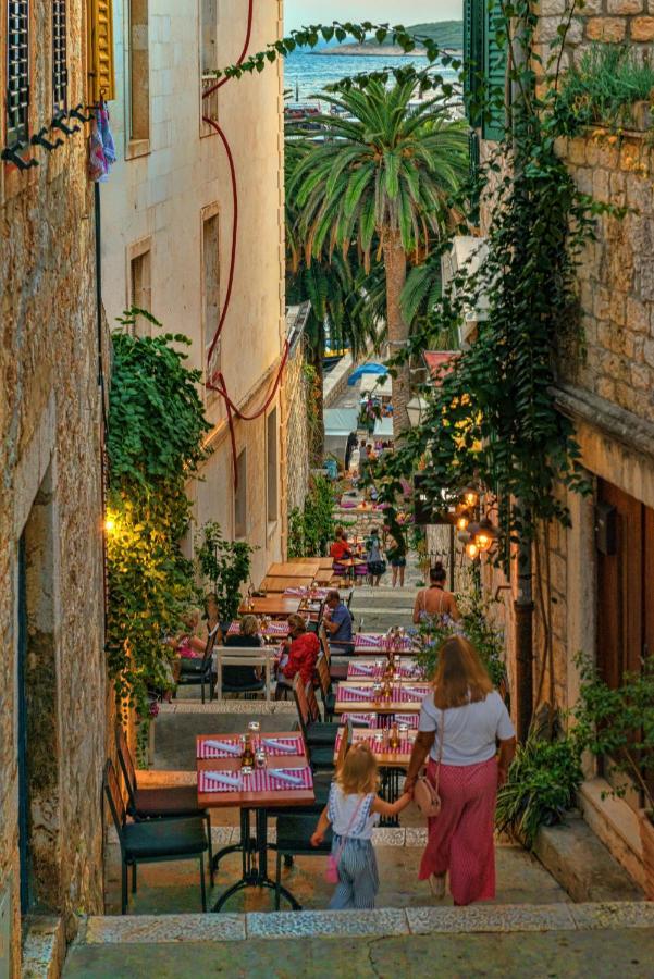 Ivkolina Hotel Hvar Town Bagian luar foto