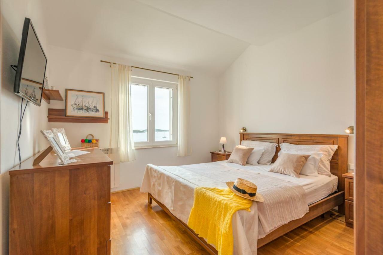 Ivkolina Hotel Hvar Town Bagian luar foto