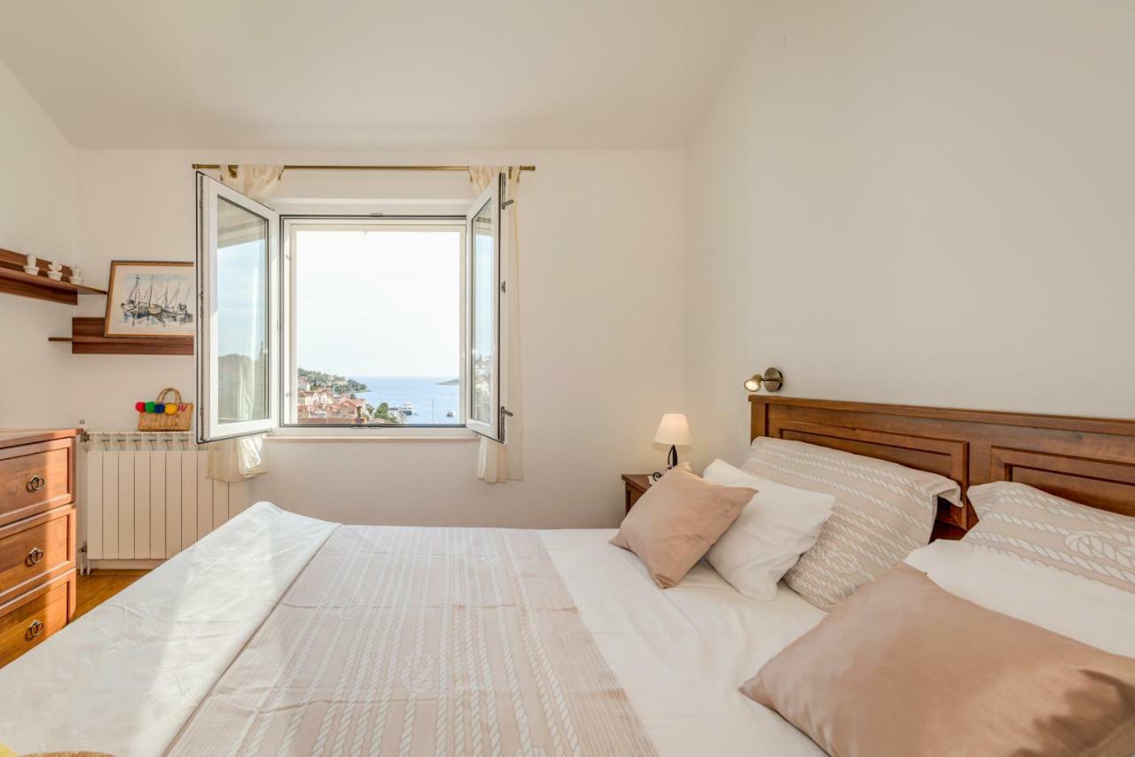 Ivkolina Hotel Hvar Town Bagian luar foto